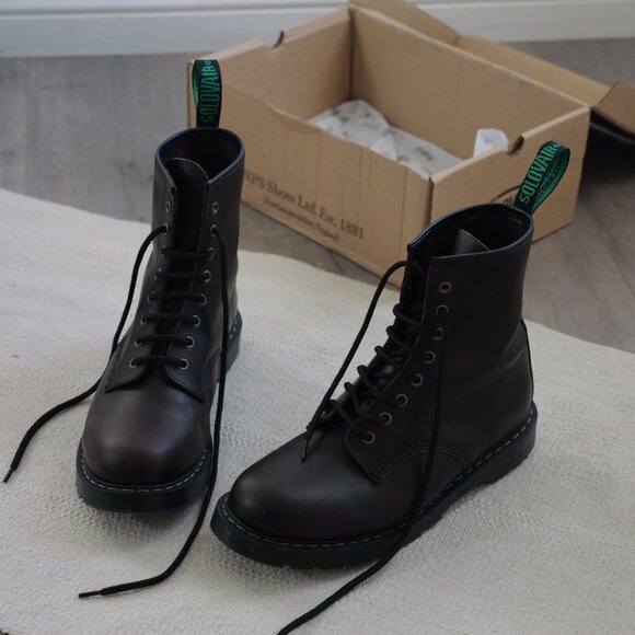 Solovair Brown Greasy 8 Eye Derby Boot - 10.5 Mens / 11.5 Womens - Picture 13 of 13